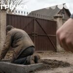 експлуатація вимушеного переселенця та погрози розправою
