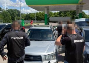 У Кропивницькому затримали правоохоронця та його брата за підозрою в продажі зброї