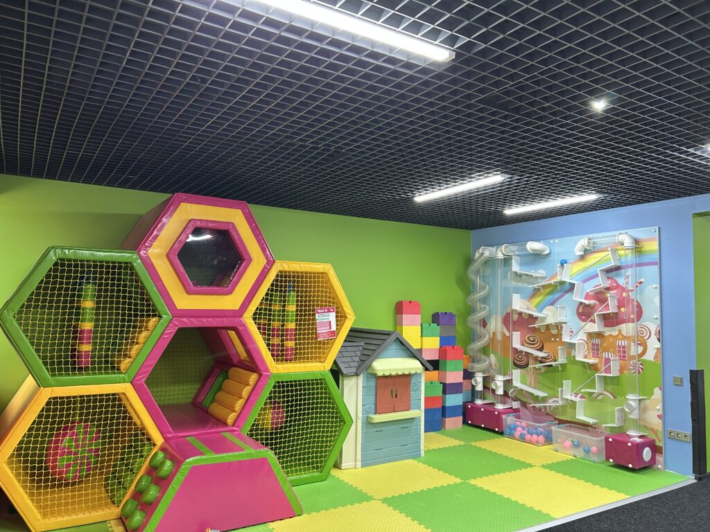 SiriLand дитячий простір Кропивницький 3