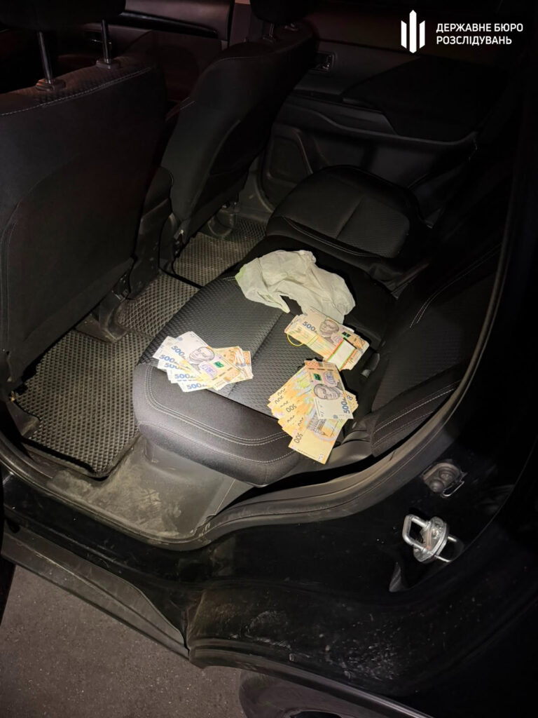 Затримали правоохоронця та його брата за підозрою в продажі зброї у Кропивницькому 2