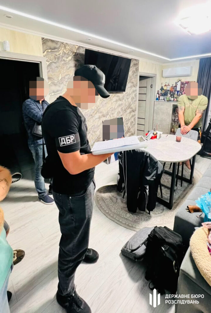За 4 тисячі доларів обіцяв «імунітет» від ТЦК? На Кіровоградщині затримали правоохоронця 3
