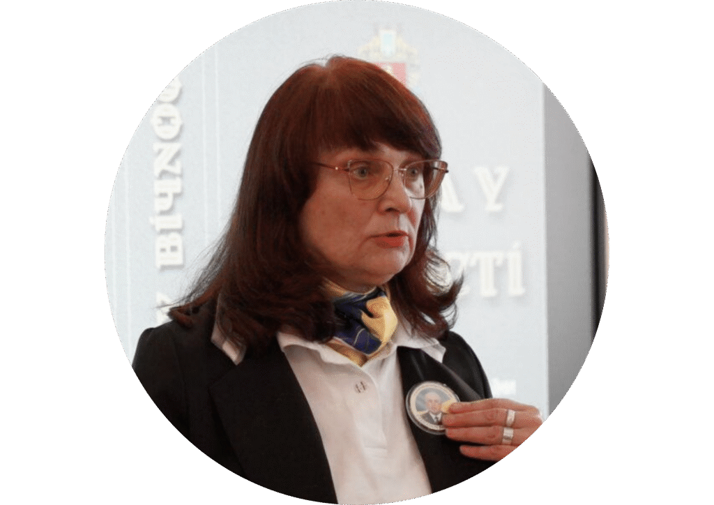 Олена Степанок